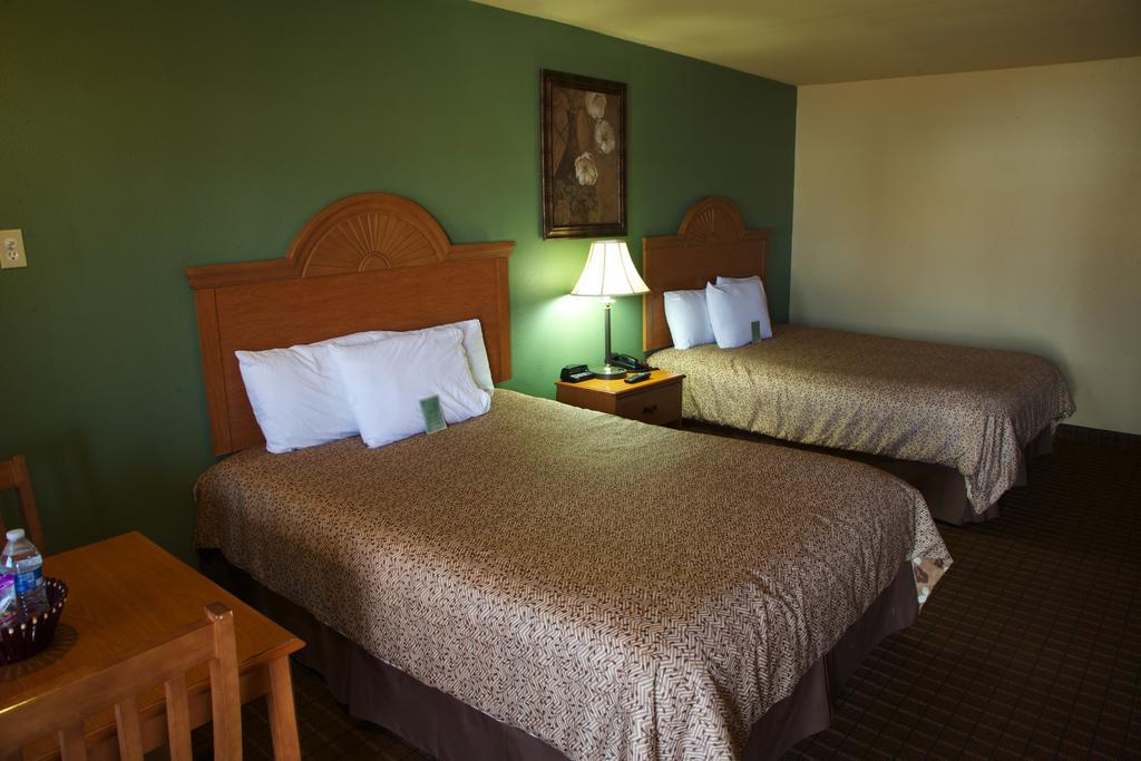 Coach Light Inn Brenham Eksteriør bilde