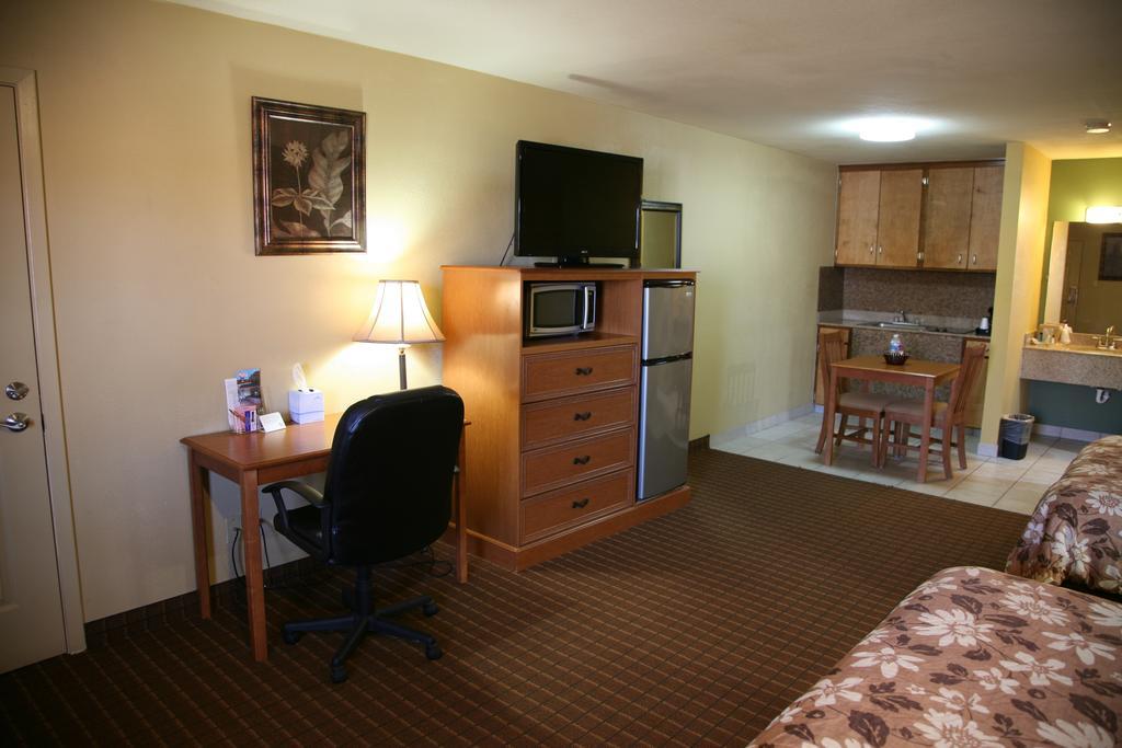 Coach Light Inn Brenham Eksteriør bilde
